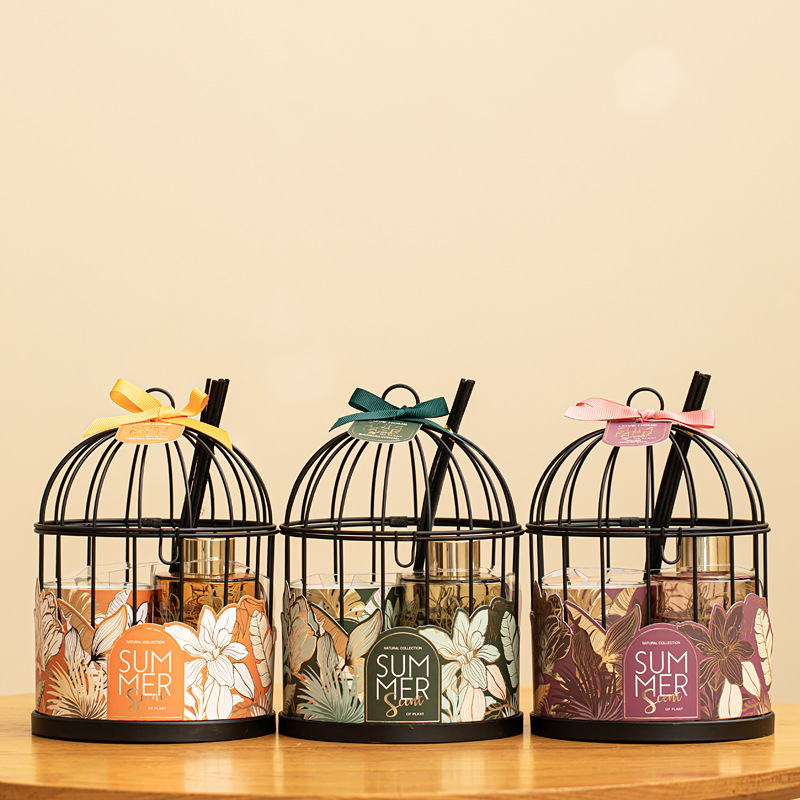 Scented Candle Set - Zestaw prezentowy z świecami i ozdobami