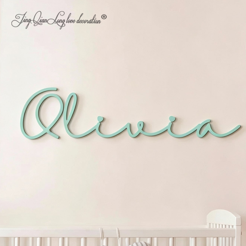 Drewniana tabliczka z imieniem – Wooden Letter Sign recenzja i cena